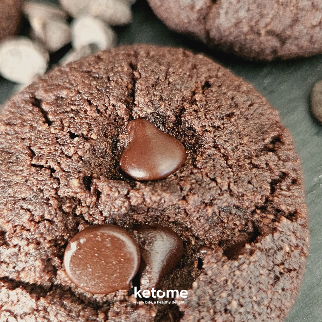 Biscuits faits maison KETO CHOCOLATE - Faible teneur en glucides, sans sucre et sans gluten