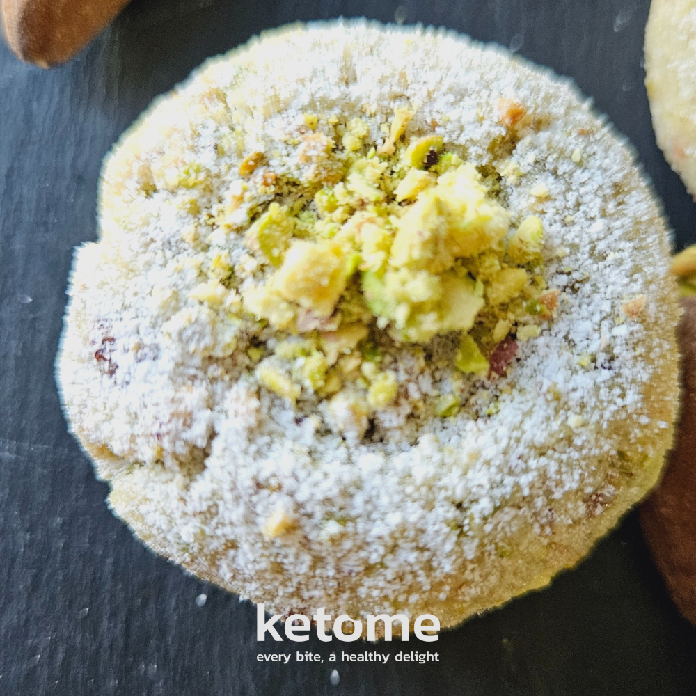 Biscuits faits maison à la cannelle et à la pistache KETO - Faible teneur en glucides, sans sucre et sans gluten