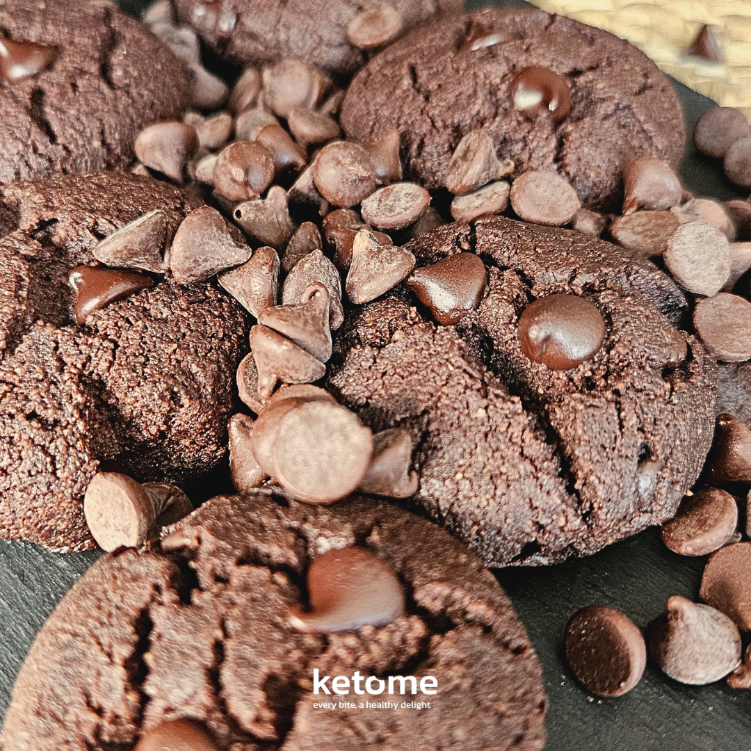 Biscuits faits maison KETO CHOCOLATE - Faible teneur en glucides, sans sucre et sans gluten