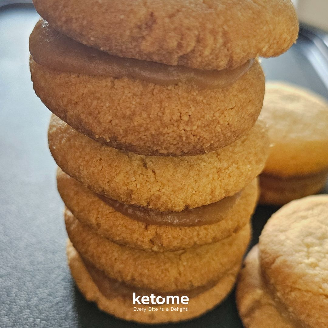 Biscuits KETO CARAMEL faits maison - Faible teneur en glucides, sans sucre et sans gluten